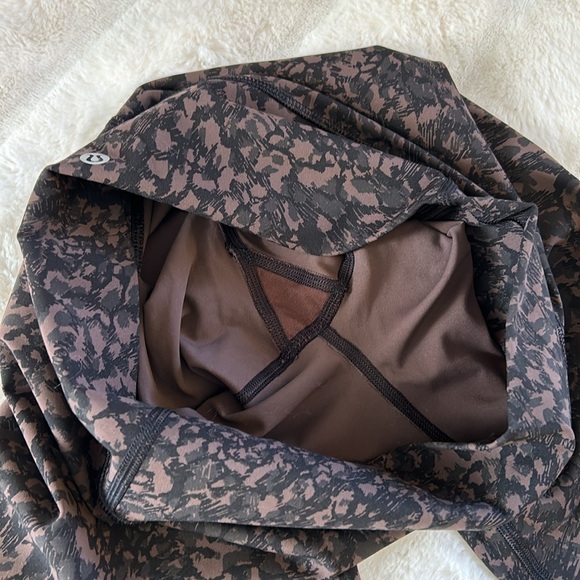 Lululemon Wunder under High rise brown blk grey animal print 28”  leggings 8 - Picture 5 of 14